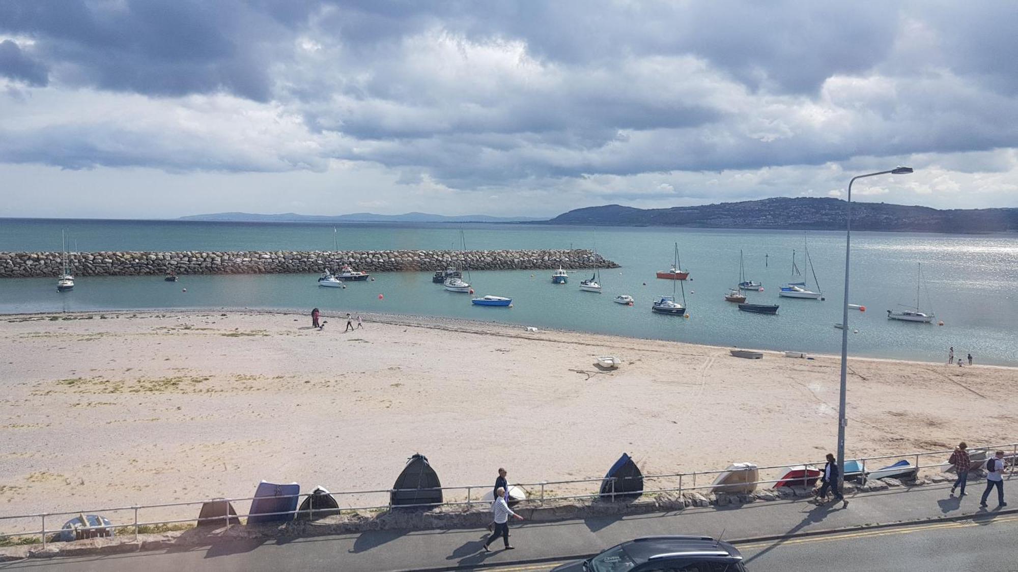 Appartamento 3 Harbour Views Rhôs-on-Sea Esterno foto